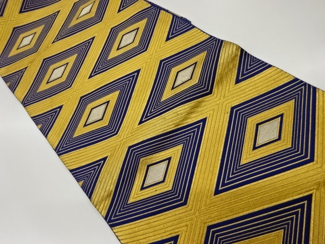 リサイクル　菱に襷模様織出し袋帯